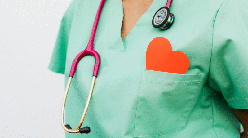 vaga-para-tecnico-de-enfermagem-associacao-saude-da-familia-carreirahospitalar
